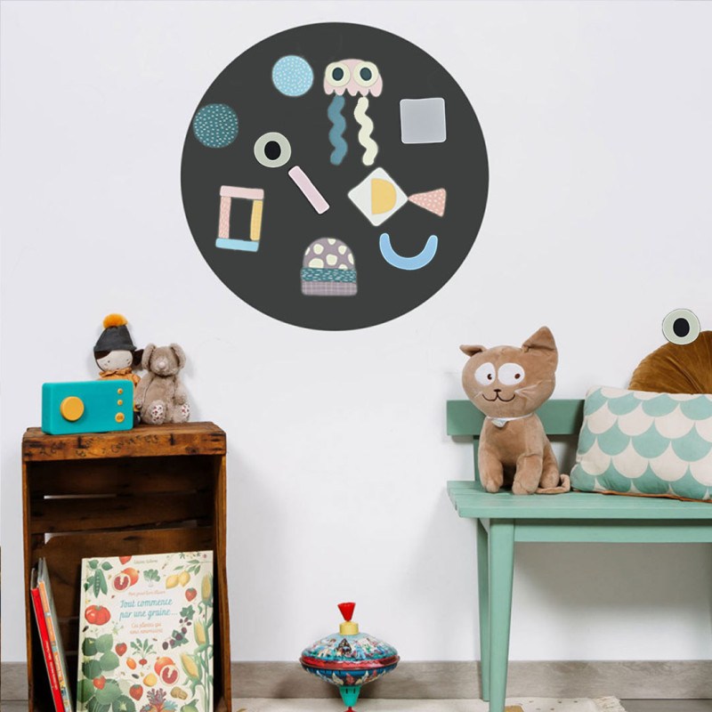 round magnetic wall chart ideal for a child's room - Ferflex